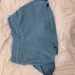 Lululemon skirt size 2